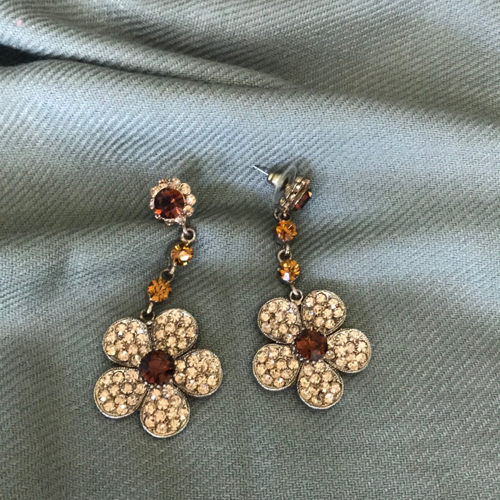 Brown flower earrings